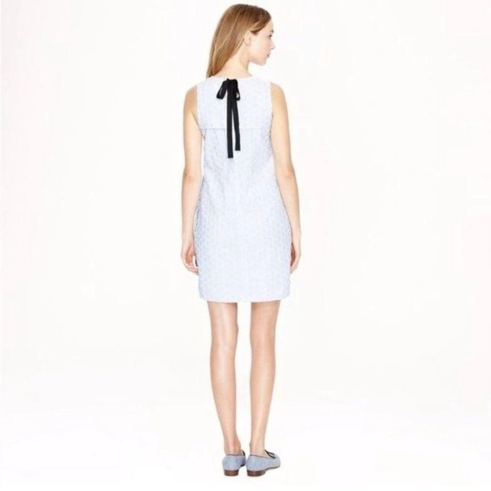 J.Crew Sleeveless Eyelet Shift Dress Blue / White Size 00 - Picture 4 of 10